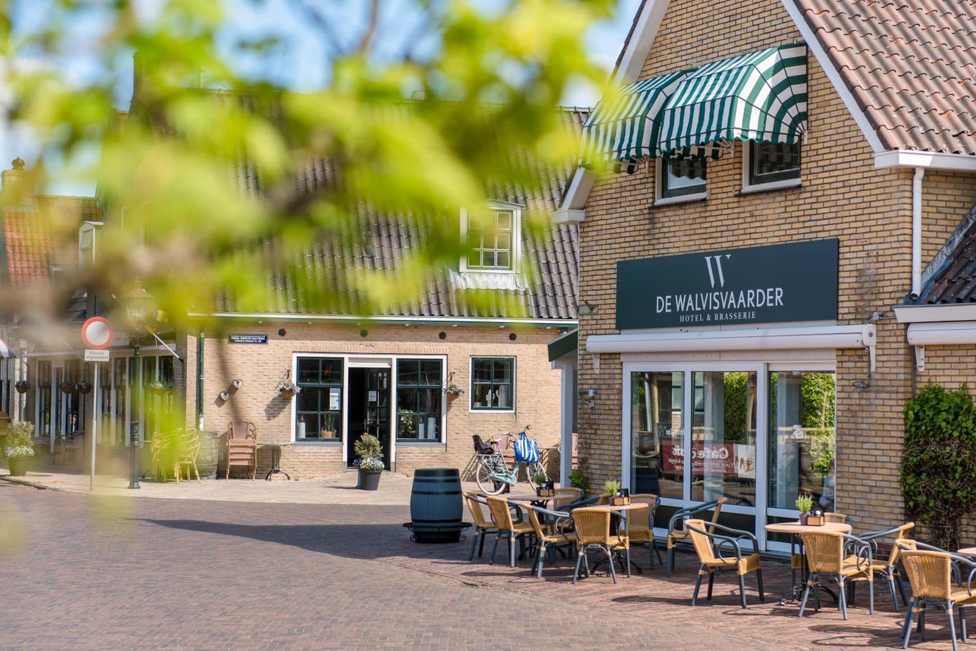 Hotel-Restaurant De Walvisvaarder 홀륌 외부 사진