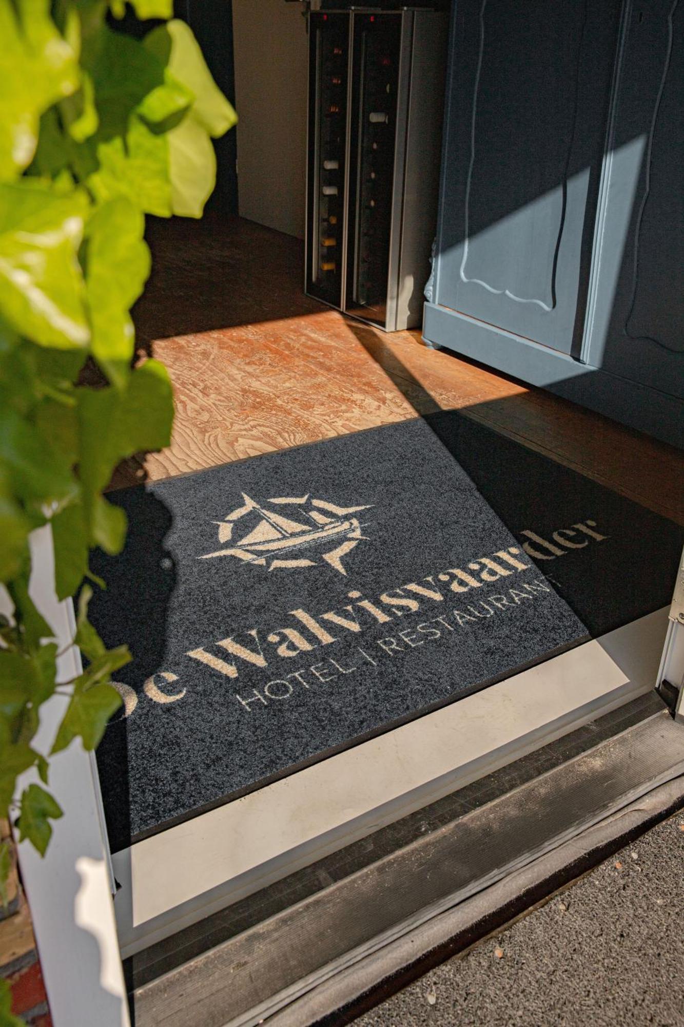 Hotel-Restaurant De Walvisvaarder 홀륌 외부 사진